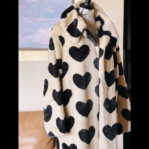 Black Hearts Pari Faux Fur Lux Driving Midi Coat, 🌺PREORDER NOW🌺 - Picture 3 of 11